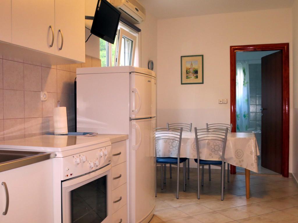 Apartments Kovacic Omis Phòng bức ảnh