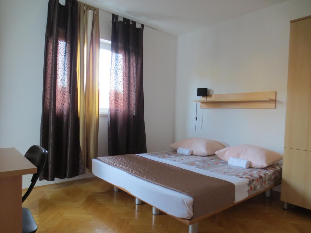 Apartments Kovacic Omis Phòng bức ảnh